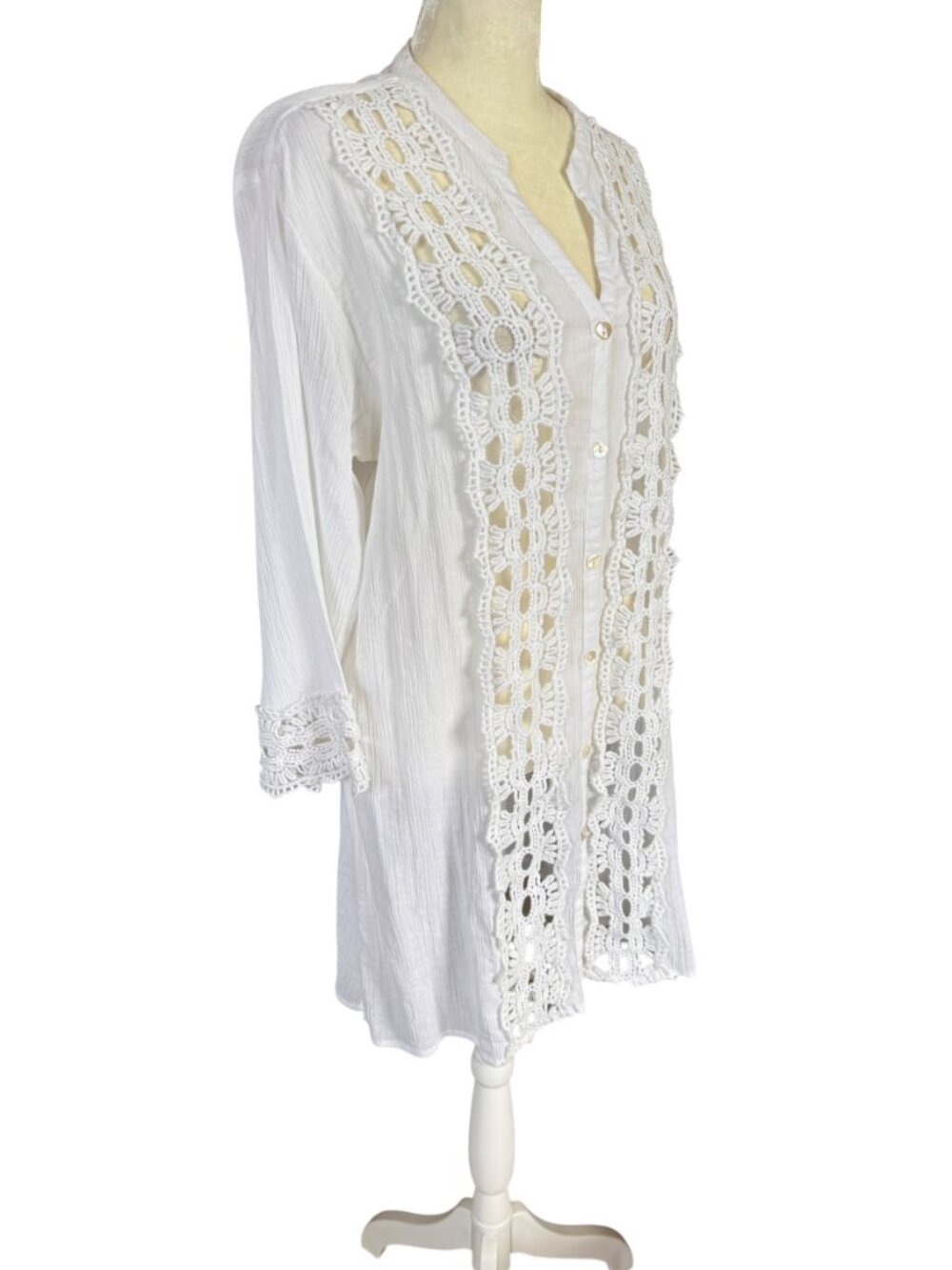 Club Z Collection white long sleeve crocheted button down v-neck cover-up M